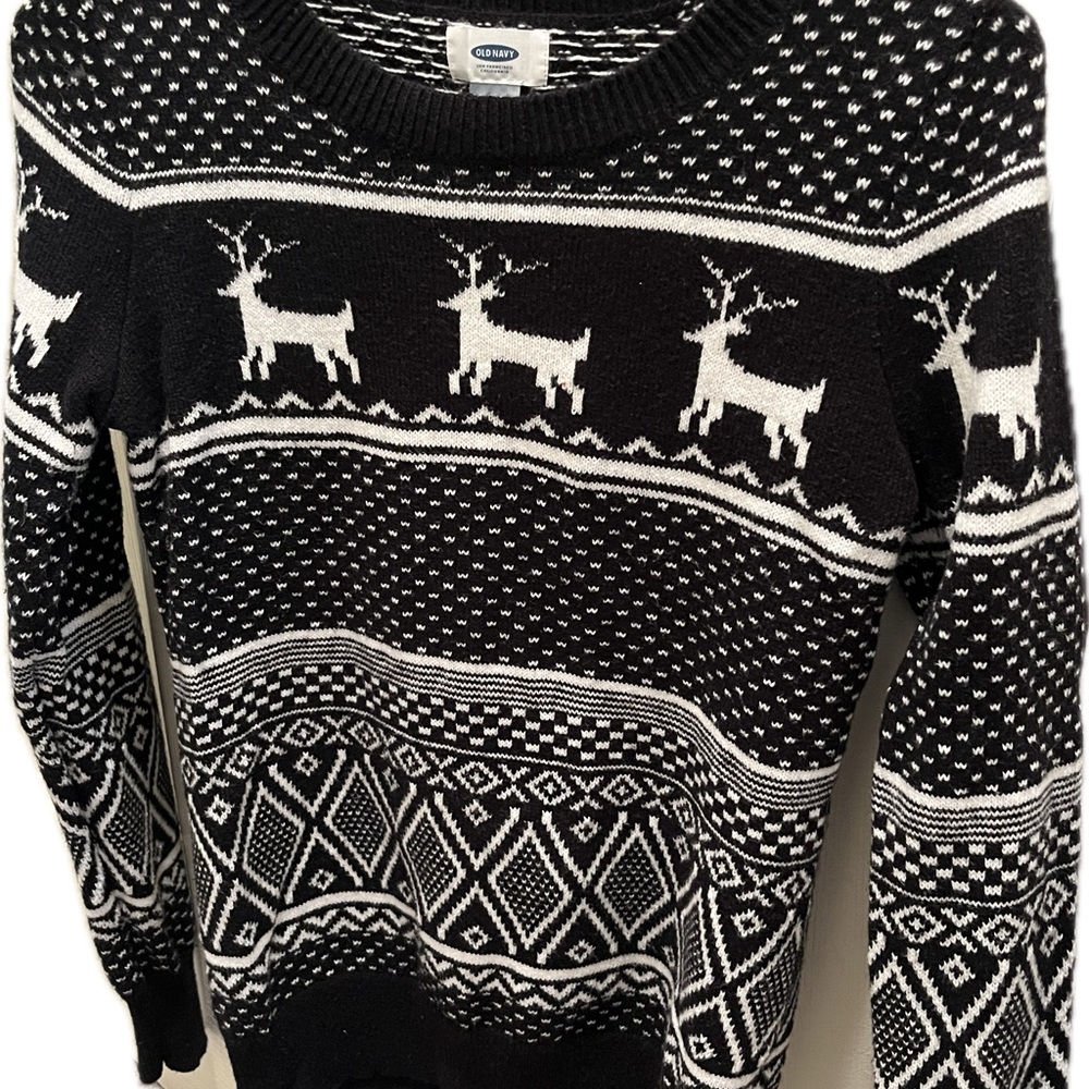 Black and White Old Navy Sweater Size Small - EUC - Picture 4 of 5